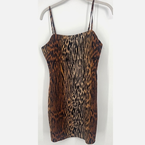 NWOT Le Lis Cheetah Print Mini Slip Dress with Side Zip Size S - Picture 3 of 9